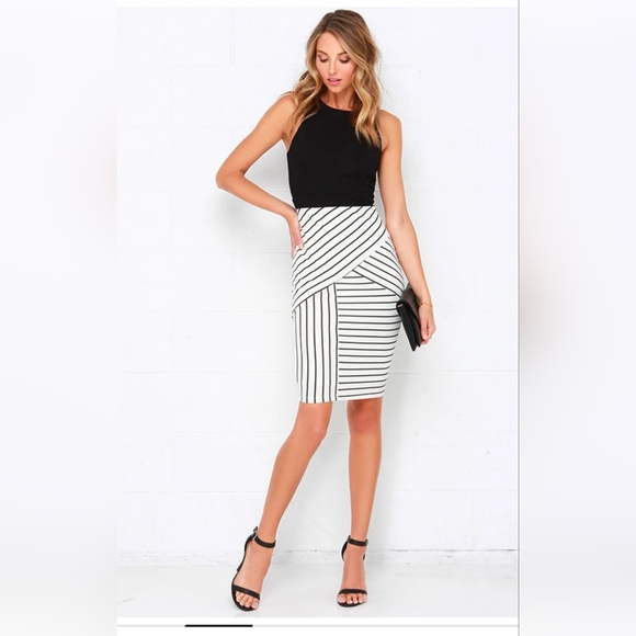 NWT Lulu's Kiss Cross Black and Ivory Striped Midi Cocktail Dress Medium M - Picture 1 of 9